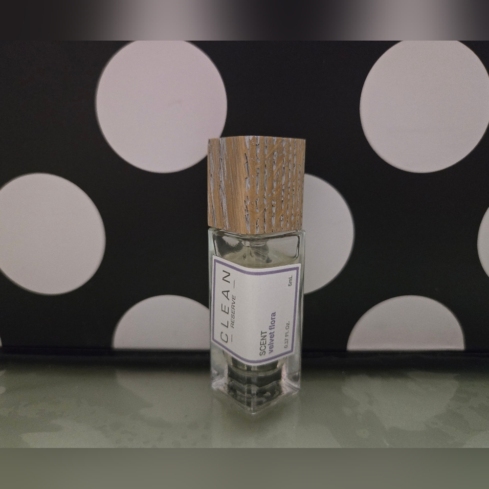 2/$20✨️Clean Reserve Velvet Flora✨️